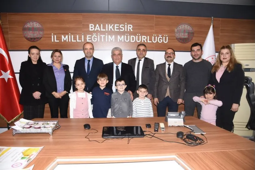 SIFIR ATIK BİLİNCİ MİNİKLERDEN!