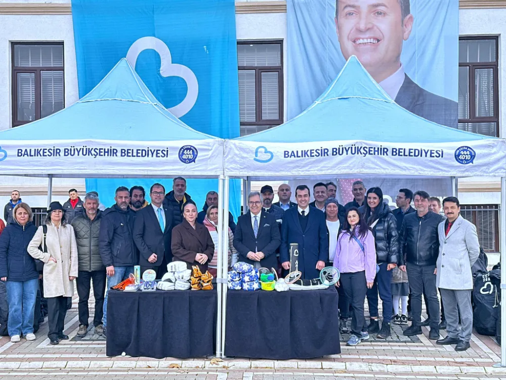 Bandırma’da Okullara Spor Desteği ve Engelsiz Yaşam Merkezi’ne Anlamlı Ziyaret