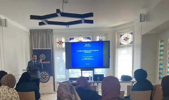 Balıkesir Üniversitesi İlahiyat Fakültesinden Hollanda’daki Din Eğiticilere Akademik Destek