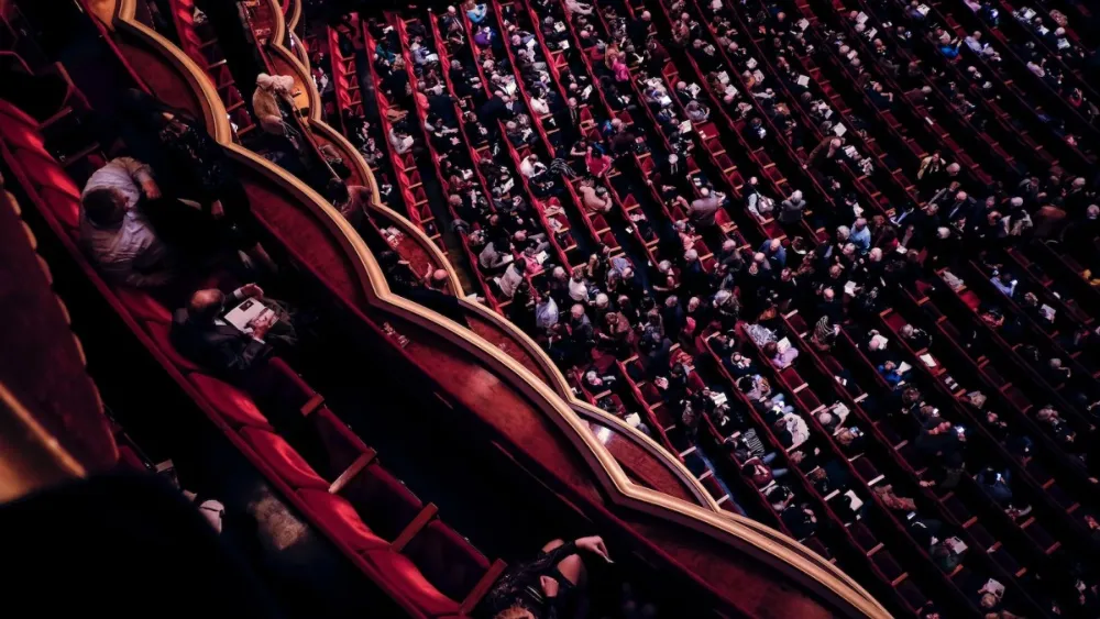 Konserden Tiyatroya Yazın Tüm Renkleri Bu Ayda!